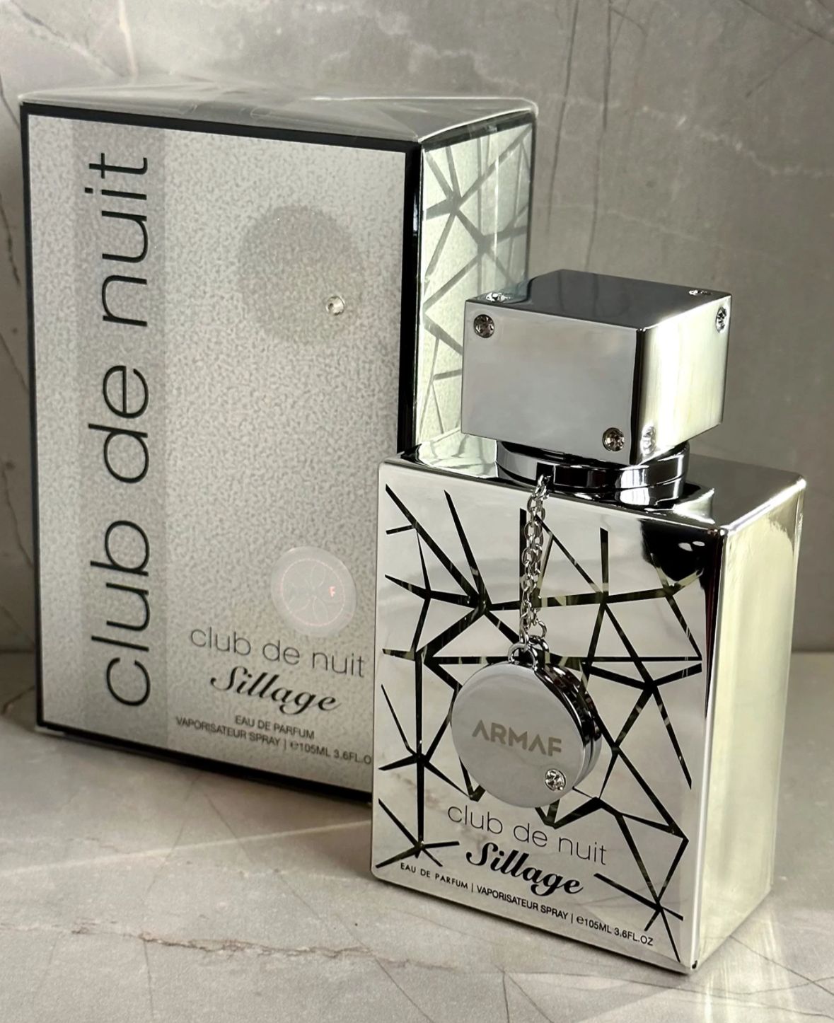 Club de Nuit Sillage